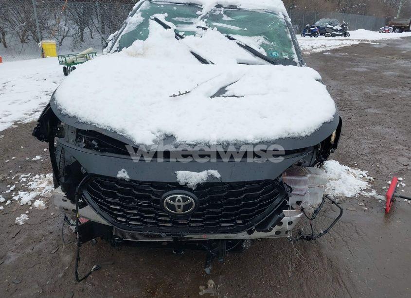 Photo 17 of 2022 Toyota Highlander XSE (VIN 5TDLZRBH9NS163258)