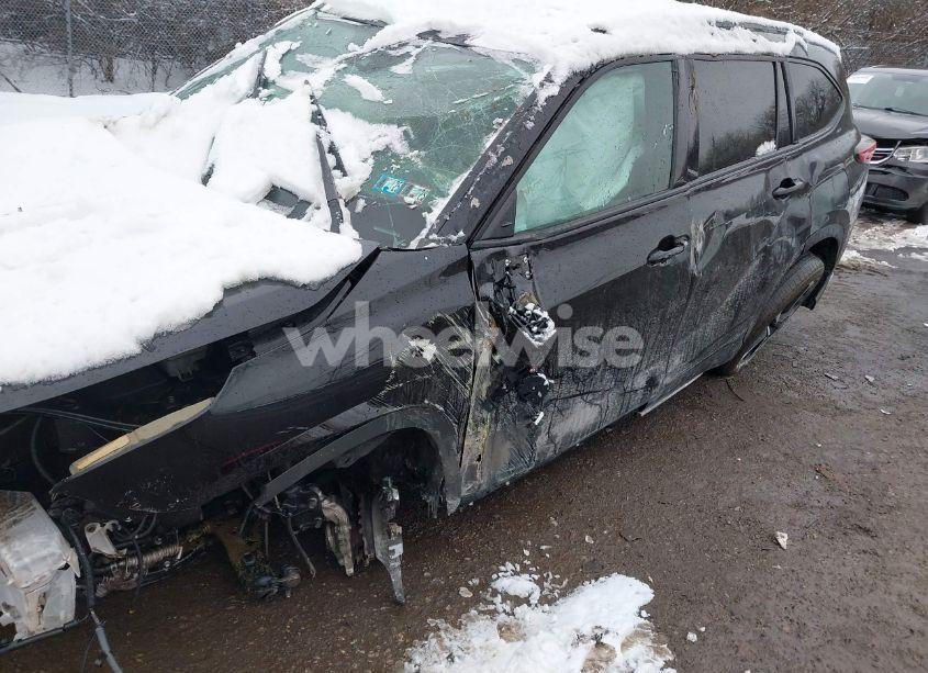 Photo 18 of 2022 Toyota Highlander XSE (VIN 5TDLZRBH9NS163258)