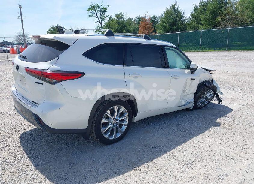 Photo 4 of 2021 Toyota Highlander HYBRID LIMITED (VIN 5TDXBRCH0MS033548)