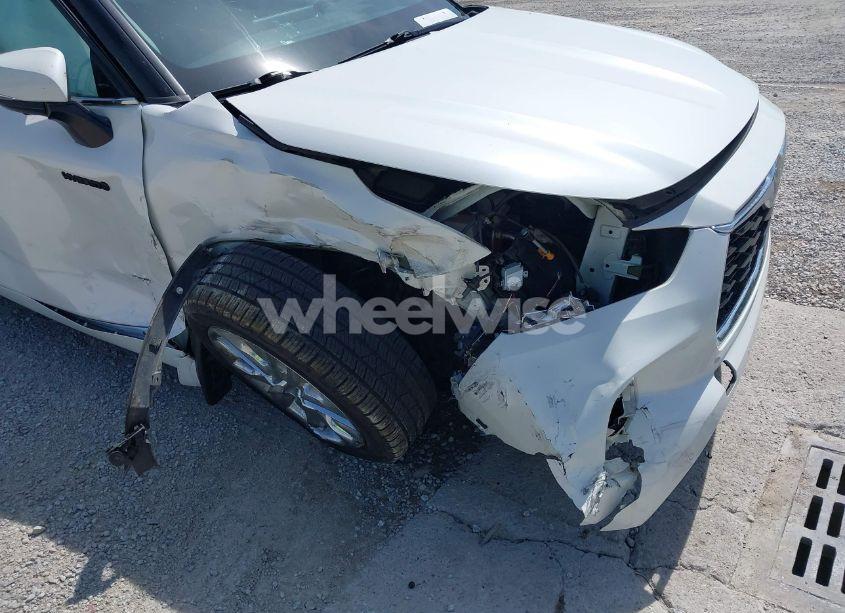 Photo 6 of 2021 Toyota Highlander HYBRID LIMITED (VIN 5TDXBRCH0MS033548)