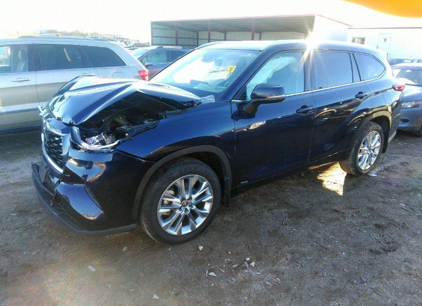 Photo 2 of 2021 Toyota Highlander HYBRID LIMITED (VIN 5TDXBRCH0MS523357)