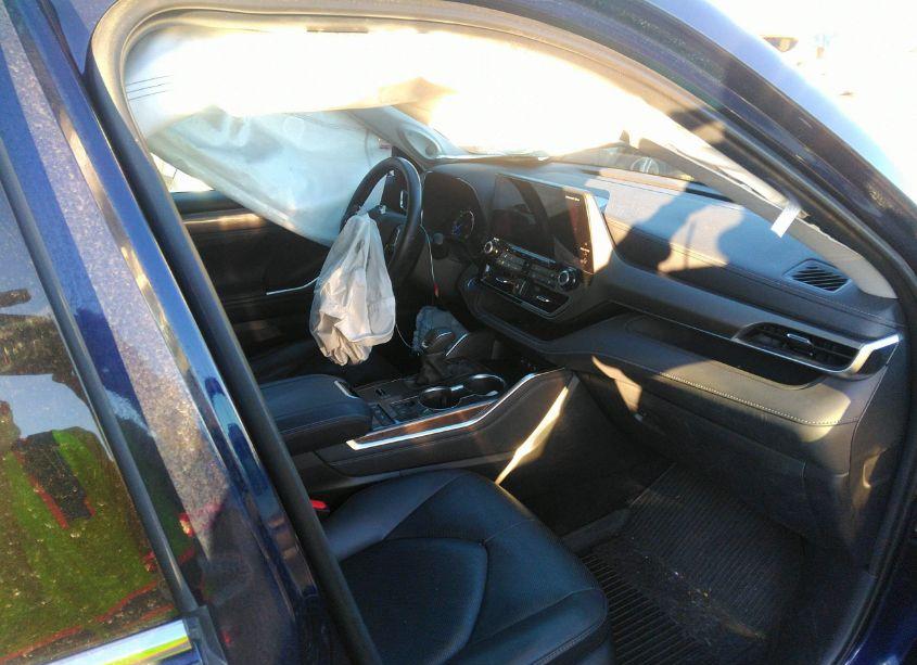 Photo 5 of 2021 Toyota Highlander HYBRID LIMITED (VIN 5TDXBRCH0MS523357)