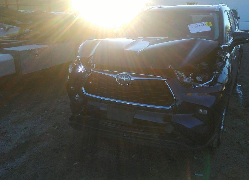 Photo 6 of 2021 Toyota Highlander HYBRID LIMITED (VIN 5TDXBRCH0MS523357)