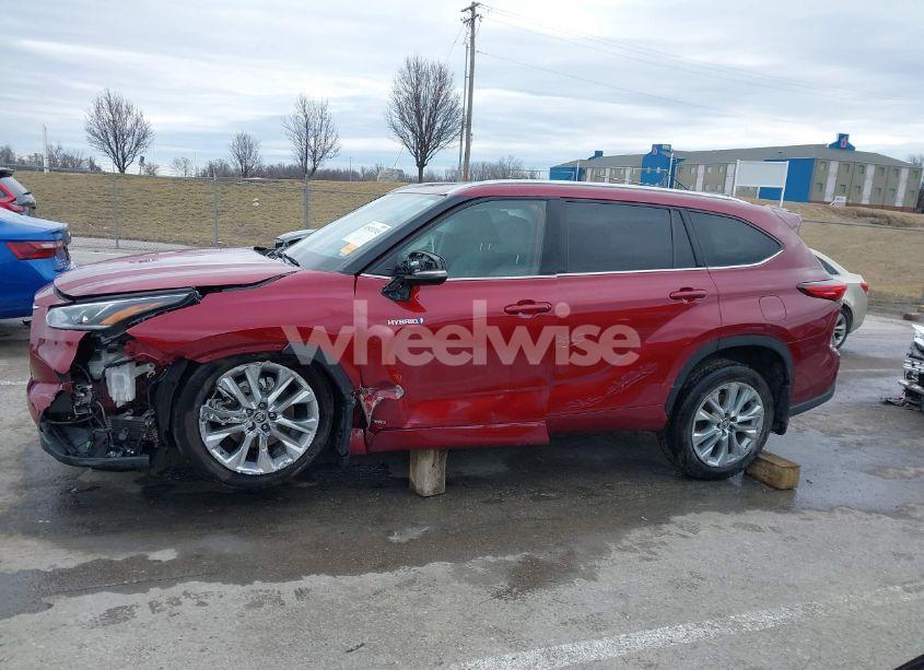 Photo 14 of 2021 Toyota Highlander HYBRID LIMITED (VIN 5TDXBRCH1MS022512)