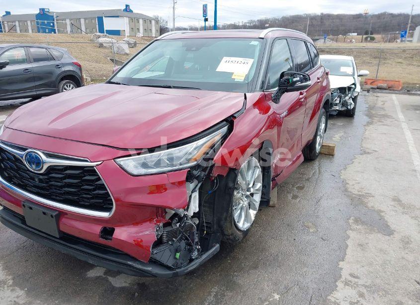 Photo 18 of 2021 Toyota Highlander HYBRID LIMITED (VIN 5TDXBRCH1MS022512)