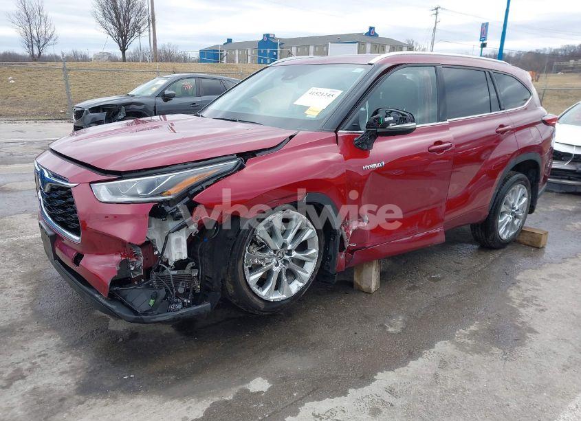 Photo 2 of 2021 Toyota Highlander HYBRID LIMITED (VIN 5TDXBRCH1MS022512)