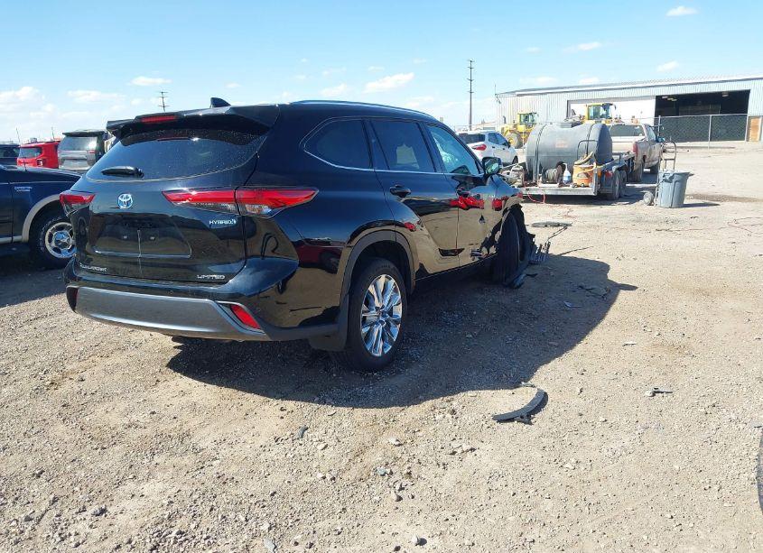 Photo 4 of 2021 Toyota Highlander HYBRID LIMITED (VIN 5TDXBRCH1MS531533)