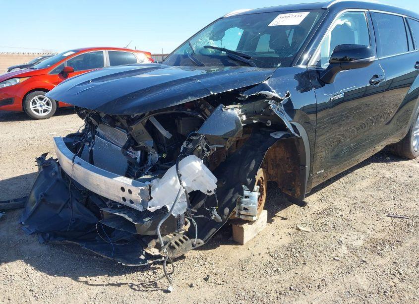 Photo 6 of 2021 Toyota Highlander HYBRID LIMITED (VIN 5TDXBRCH1MS531533)