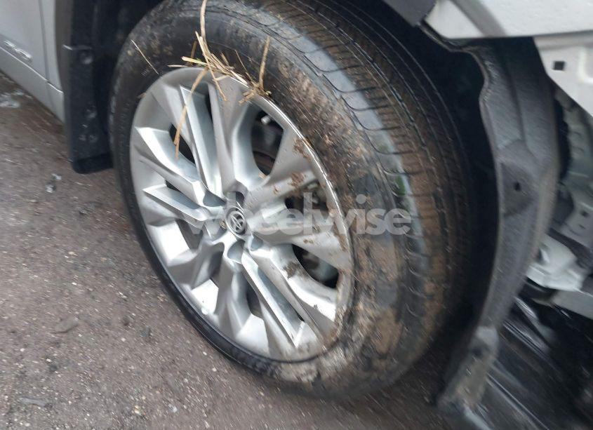 Photo 12 of 2021 Toyota Highlander HYBRID LIMITED (VIN 5TDXBRCH3MS520775)