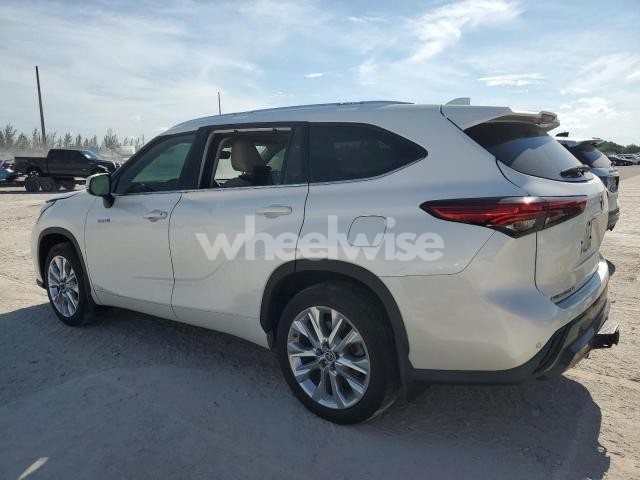 Photo 2 of 2020 TOYOTA HIGHLANDER HYBRID LIMITED (VIN 5TDXBRCH4LS000468)