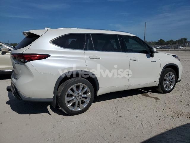 Photo 7 of 2020 TOYOTA HIGHLANDER HYBRID LIMITED (VIN 5TDXBRCH4LS000468)