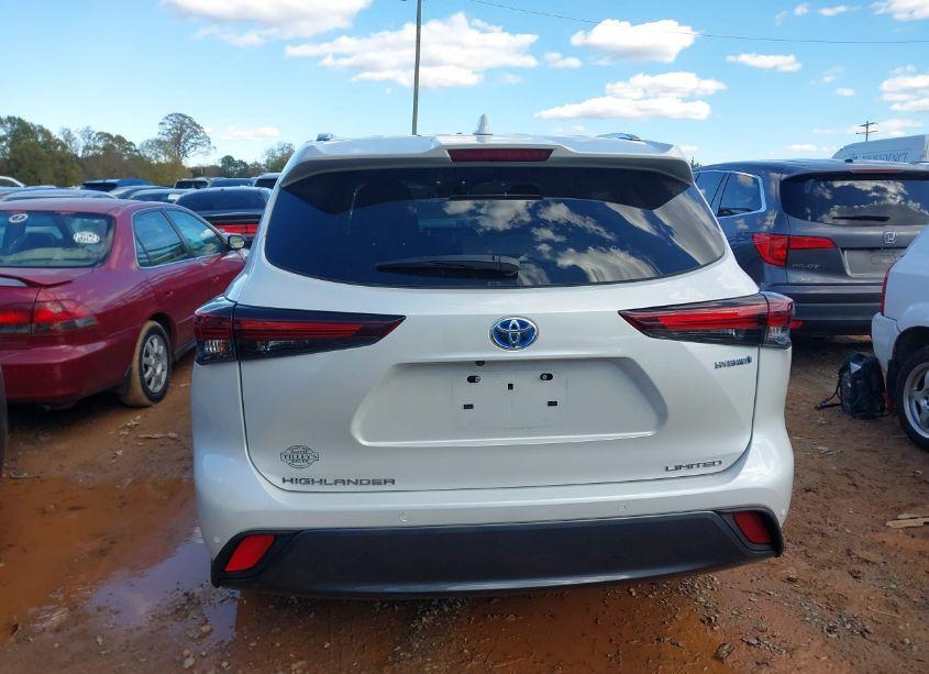 Photo 17 of 2024 Toyota Highlander HYBRID LIMITED (VIN 5TDXBRCH5RS614759)