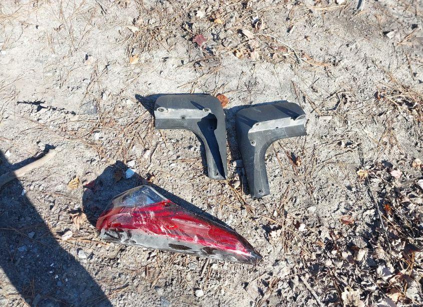 Photo 12 of 2021 Toyota Highlander HYBRID LIMITED (VIN 5TDXBRCH6MS016611)