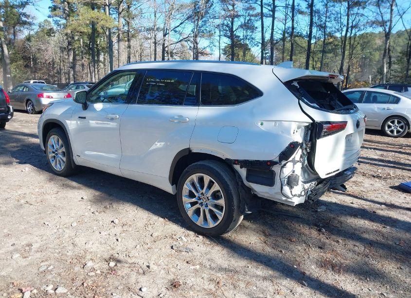 Photo 3 of 2021 Toyota Highlander HYBRID LIMITED (VIN 5TDXBRCH6MS016611)