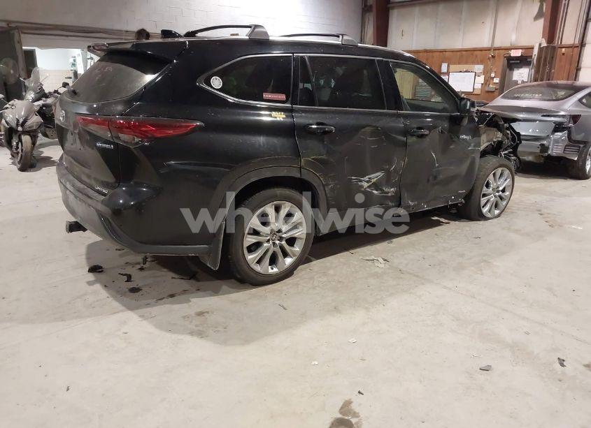 Photo 4 of 2021 Toyota Highlander HYBRID LIMITED (VIN 5TDXBRCH8MS521016)