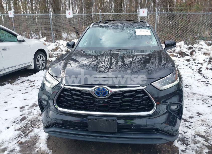Photo 12 of 2021 Toyota Highlander HYBRID LIMITED (VIN 5TDXBRCH9MS016649)