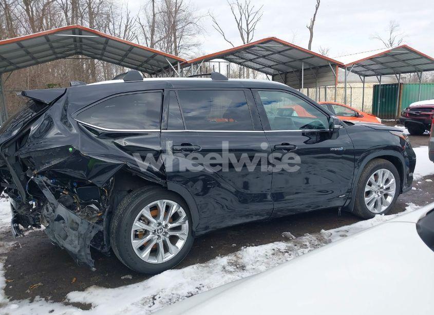 Photo 13 of 2021 Toyota Highlander HYBRID LIMITED (VIN 5TDXBRCH9MS016649)