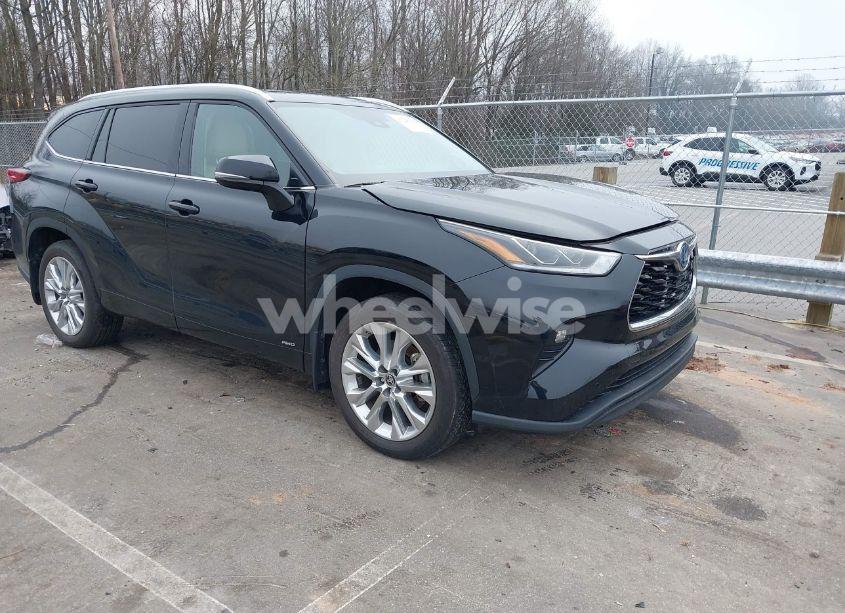 2023 Toyota Highlander HYBRID LIMITED (VIN 5TDXBRCHXPS118028) main photo