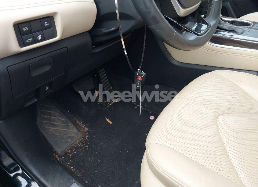 Photo 11 of 2023 Toyota Highlander HYBRID LIMITED (VIN 5TDXBRCHXPS118028)