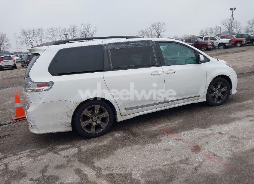 Photo 4 of 2011 Toyota Sienna SPORT (VIN 5TDXK3DC0BS122811)