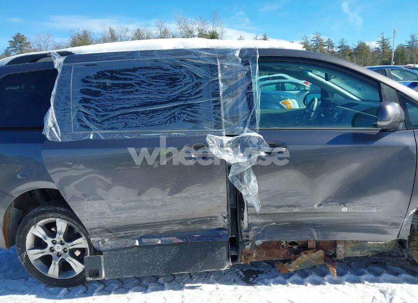 Photo 14 of 2012 Toyota Sienna SE 8 PASSENGER (VIN 5TDXK3DC0CS233795)