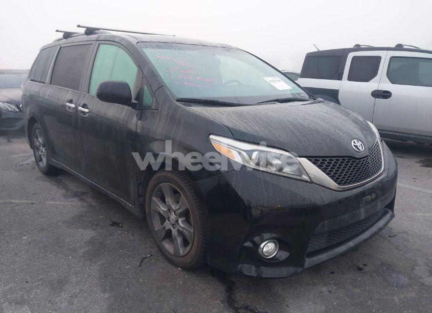 2015 Toyota Sienna SE 8 PASSENGER (VIN 5TDXK3DC0FS624644) main photo