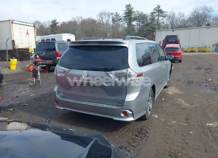 Photo 16 of 2011 Toyota Sienna SPORT (VIN 5TDXK3DC1BS044362)