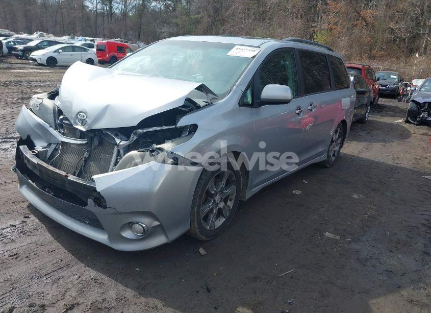 Photo 2 of 2011 Toyota Sienna SPORT (VIN 5TDXK3DC1BS044362)