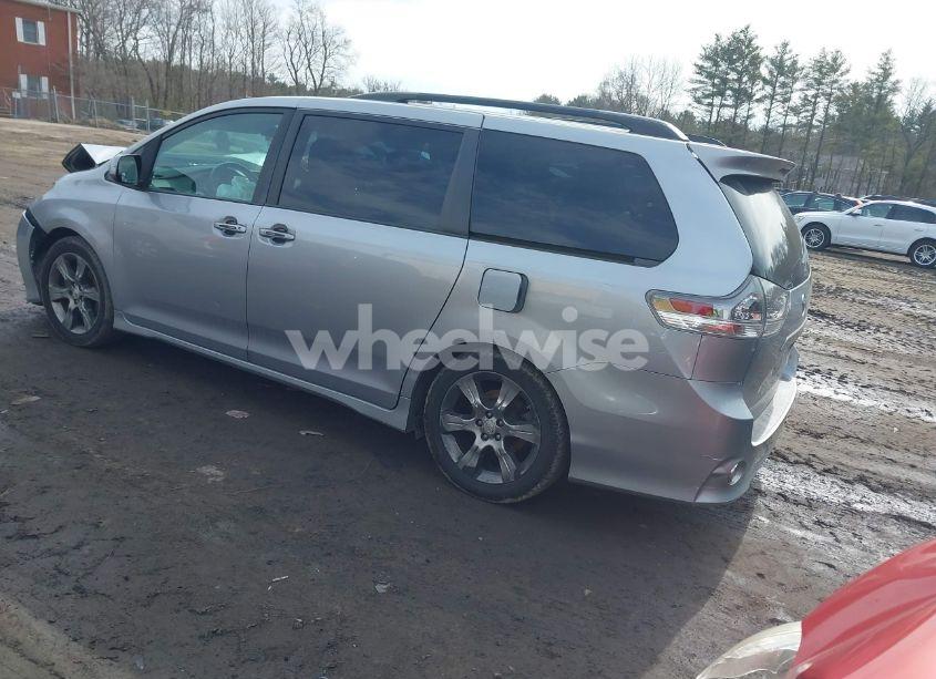 Photo 3 of 2011 Toyota Sienna SPORT (VIN 5TDXK3DC1BS044362)