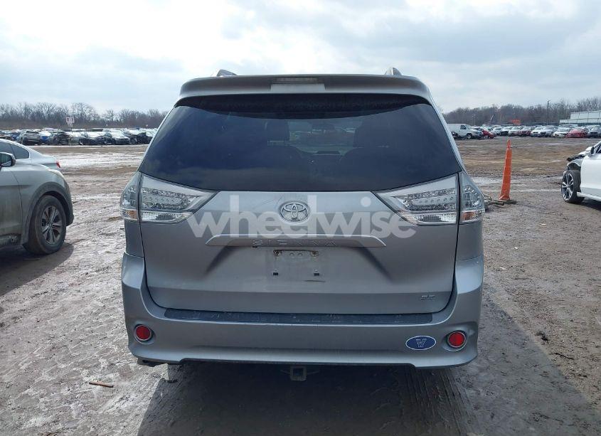 Photo 16 of 2011 Toyota Sienna SPORT (VIN 5TDXK3DC1BS096963)