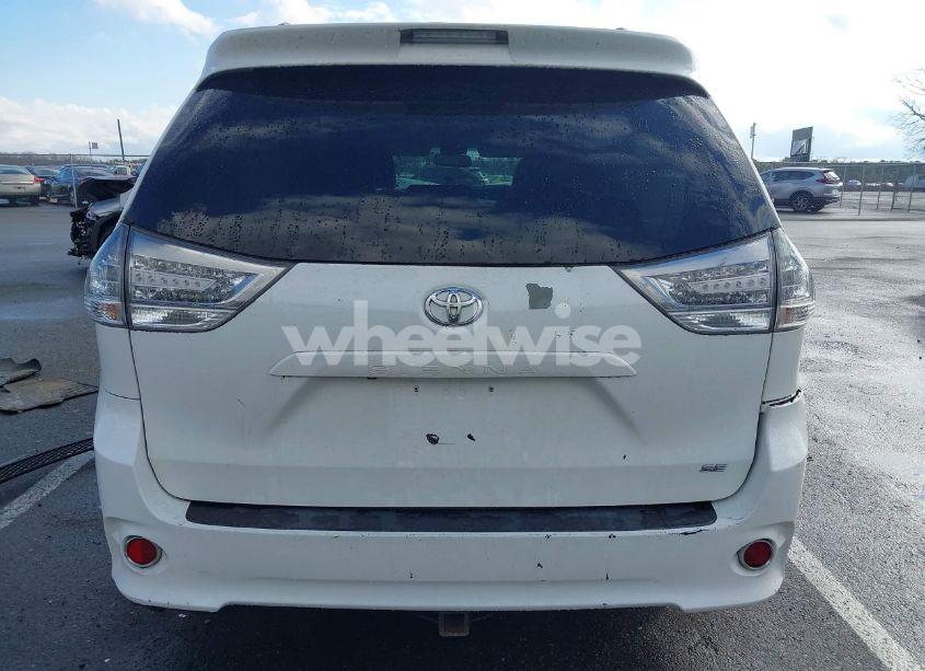 Photo 17 of 2014 Toyota Sienna SE 8 PASSENGER (VIN 5TDXK3DC1ES422510)