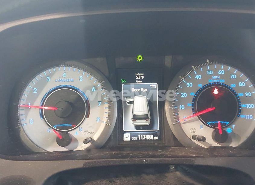 Photo 7 of 2015 Toyota Sienna SE PREMIUM 8 PASSENGER (VIN 5TDXK3DC1FS528070)