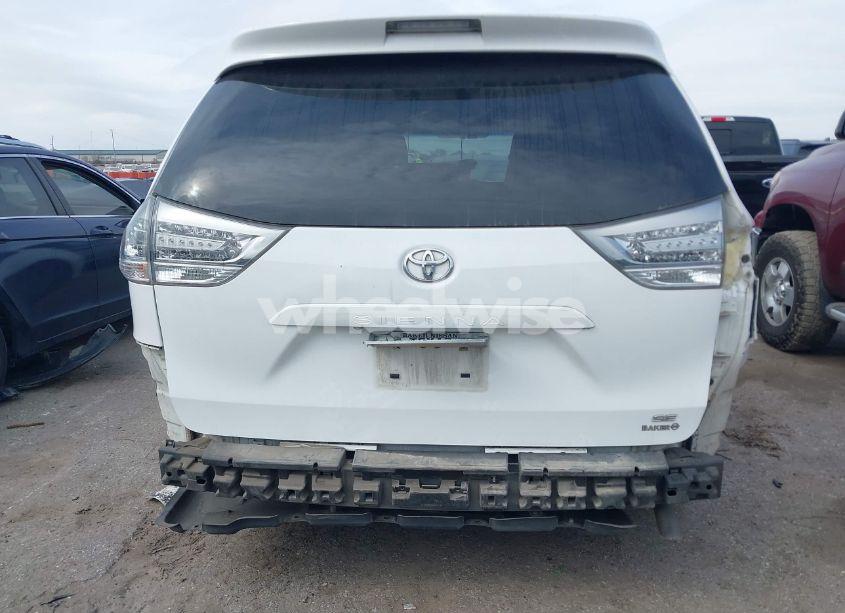 Photo 16 of 2016 Toyota Sienna SE 8 PASSENGER (VIN 5TDXK3DC1GS714094)