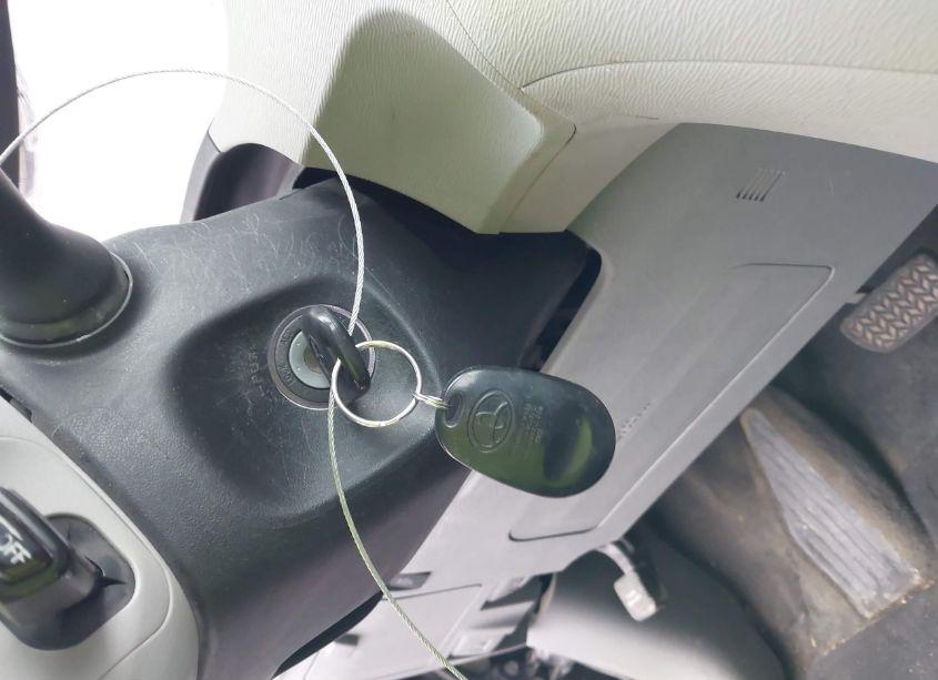 Photo 11 of 2011 Toyota Sienna SPORT (VIN 5TDXK3DC2BS137357)