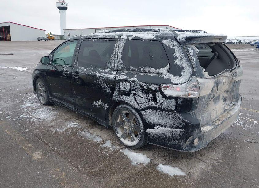 Photo 3 of 2011 Toyota Sienna SPORT (VIN 5TDXK3DC2BS137357)