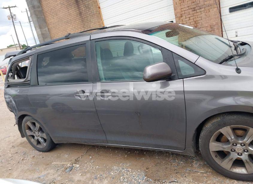 Photo 14 of 2012 Toyota Sienna SE 8 PASSENGER (VIN 5TDXK3DC2CS235211)