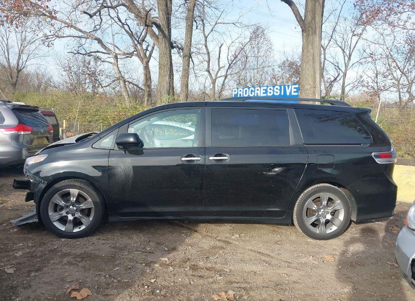 Photo 15 of 2013 Toyota Sienna SE 8 PASSENGER (VIN 5TDXK3DC2DS294356)