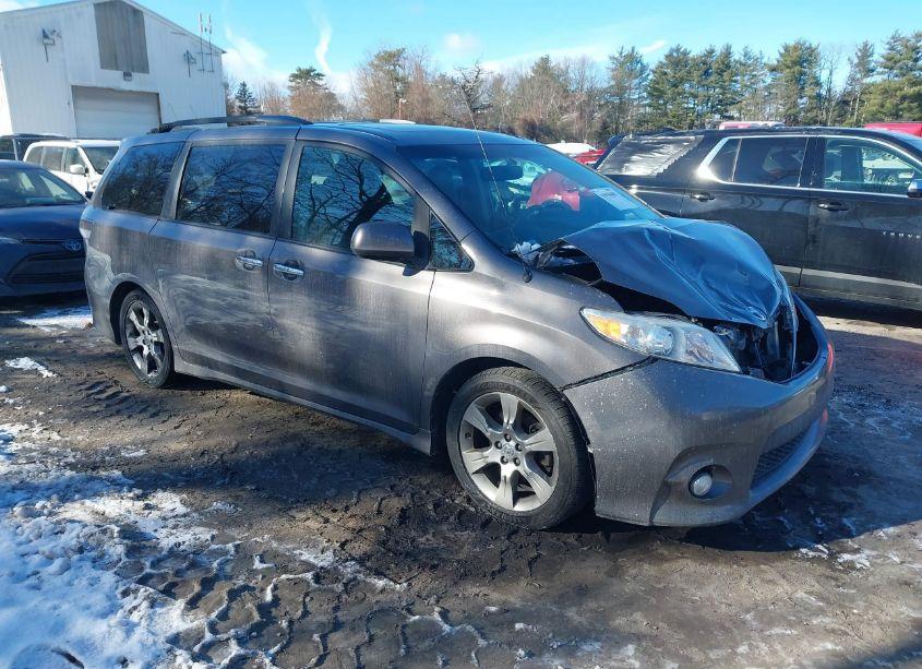 2013 Toyota Sienna SE 8 PASSENGER (VIN 5TDXK3DC2DS359528) main photo