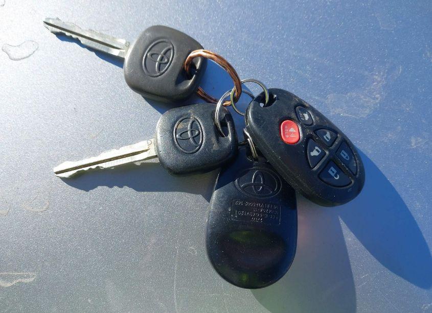 Photo 11 of 2013 Toyota Sienna SE 8 PASSENGER (VIN 5TDXK3DC2DS359528)