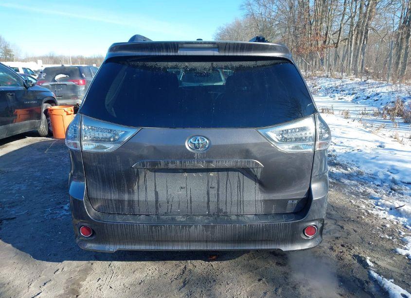 Photo 16 of 2013 Toyota Sienna SE 8 PASSENGER (VIN 5TDXK3DC2DS359528)