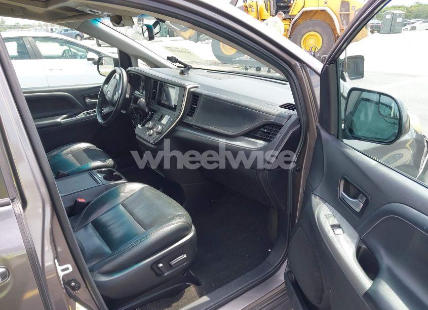 Photo 5 of 2015 Toyota Sienna SE 8 PASSENGER (VIN 5TDXK3DC2FS552698)