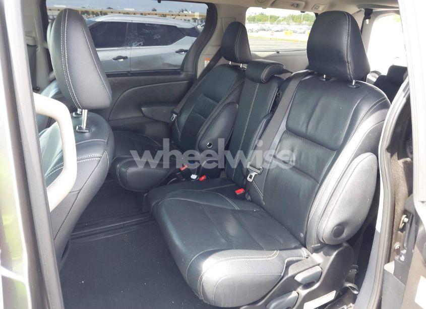 Photo 8 of 2015 Toyota Sienna SE 8 PASSENGER (VIN 5TDXK3DC2FS552698)