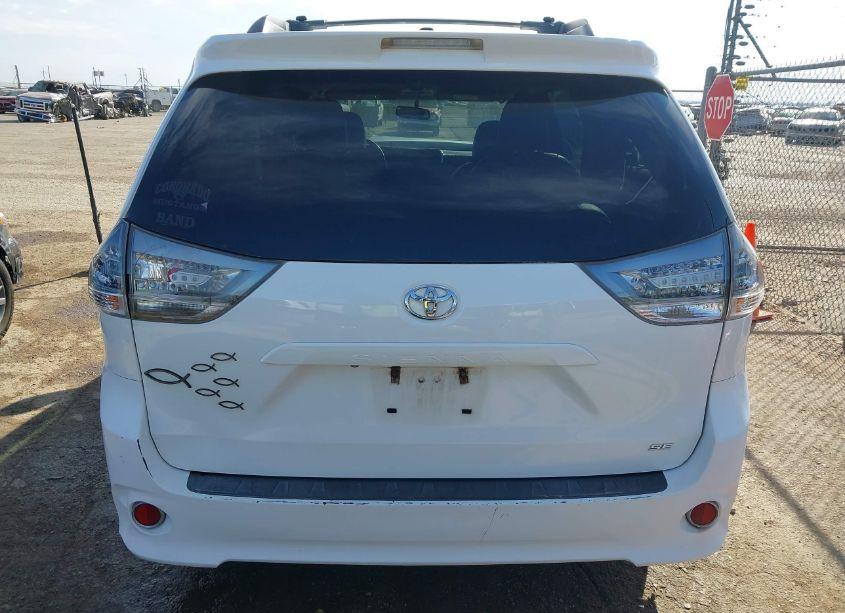 Photo 16 of 2015 Toyota Sienna SE 8 PASSENGER (VIN 5TDXK3DC2FS556797)
