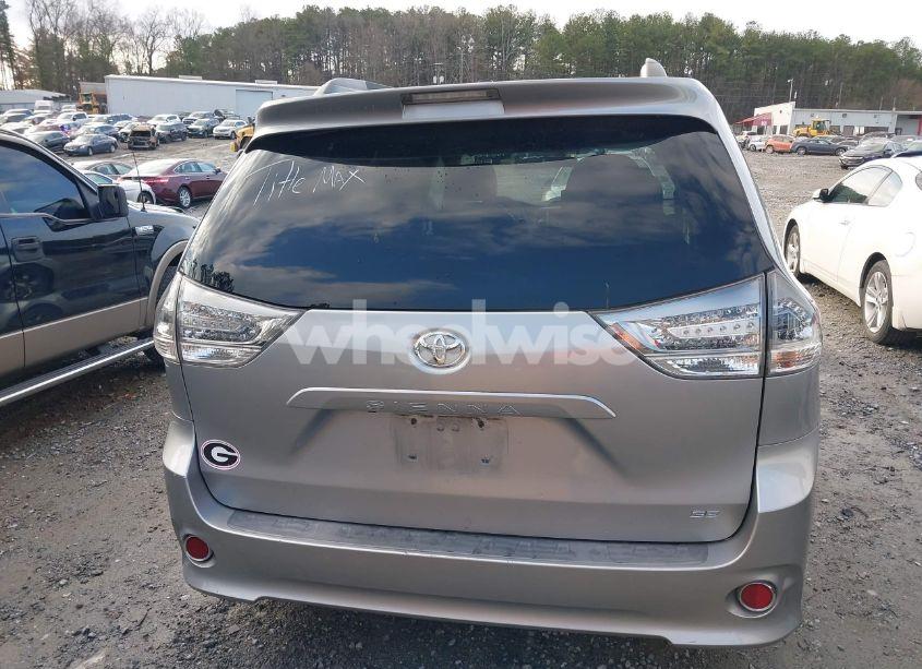Photo 16 of 2011 Toyota Sienna SPORT (VIN 5TDXK3DC3BS049935)