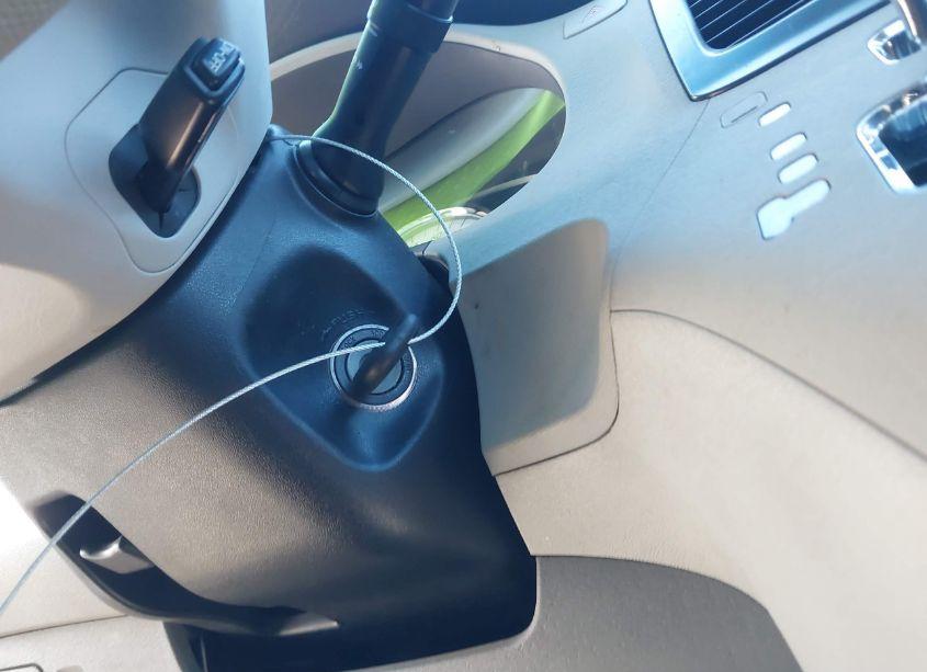 Photo 11 of 2011 Toyota Sienna SPORT (VIN 5TDXK3DC3BS124908)