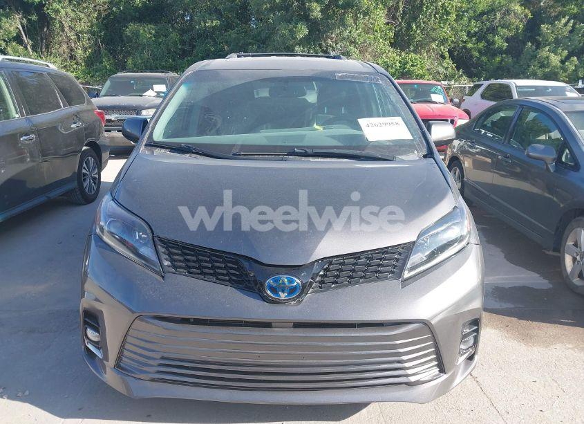 Photo 6 of 2015 Toyota Sienna SE 8 PASSENGER (VIN 5TDXK3DC3FS684448)