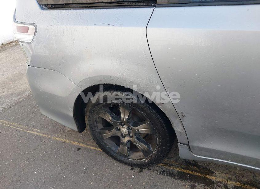 Photo 20 of 2011 Toyota Sienna SPORT (VIN 5TDXK3DC4BS070311)