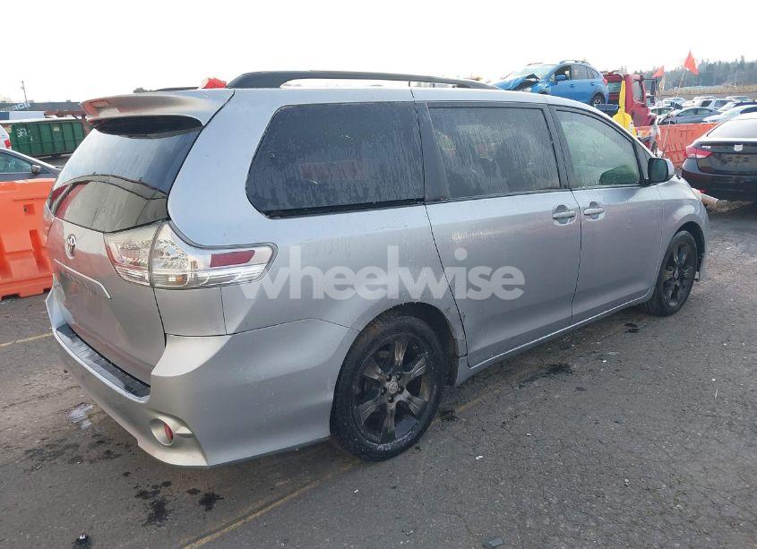 Photo 4 of 2011 Toyota Sienna SPORT (VIN 5TDXK3DC4BS070311)