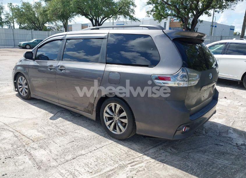 Photo 3 of 2011 Toyota Sienna SE (VIN 5TDXK3DC4BS092602)