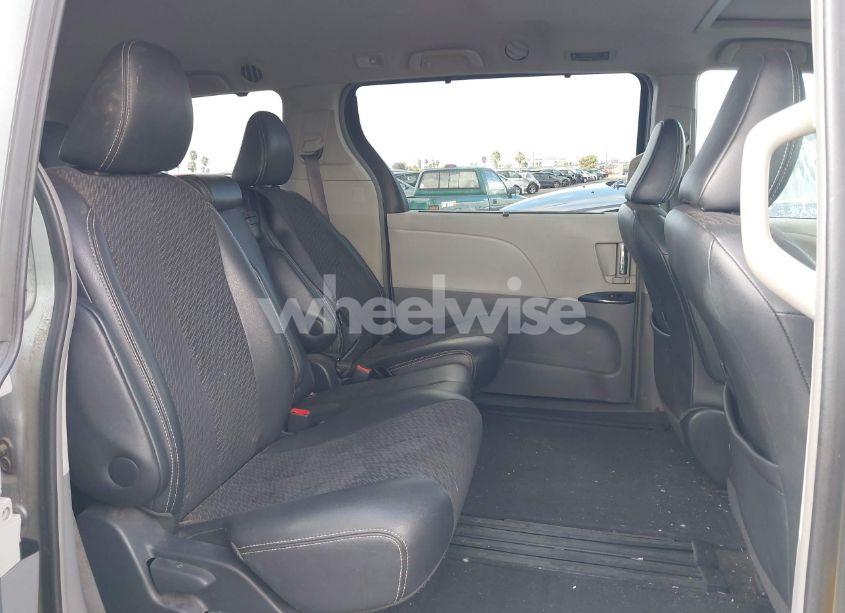 Photo 8 of 2011 Toyota Sienna SPORT (VIN 5TDXK3DC4BS158484)